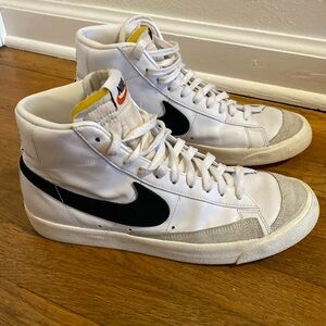 Men’s Nike sneaker size 10